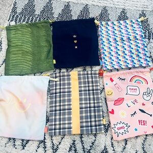 6 IPSY bags bundle